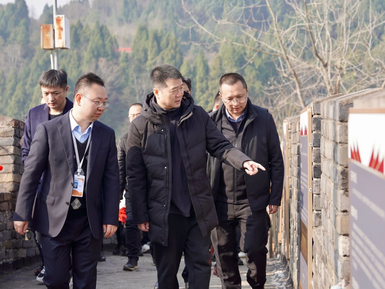 省尊龙凯时集团党委书记、董事长游勇检查督导春节安全生产工作并看望慰问坚守岗位的一线干部员工