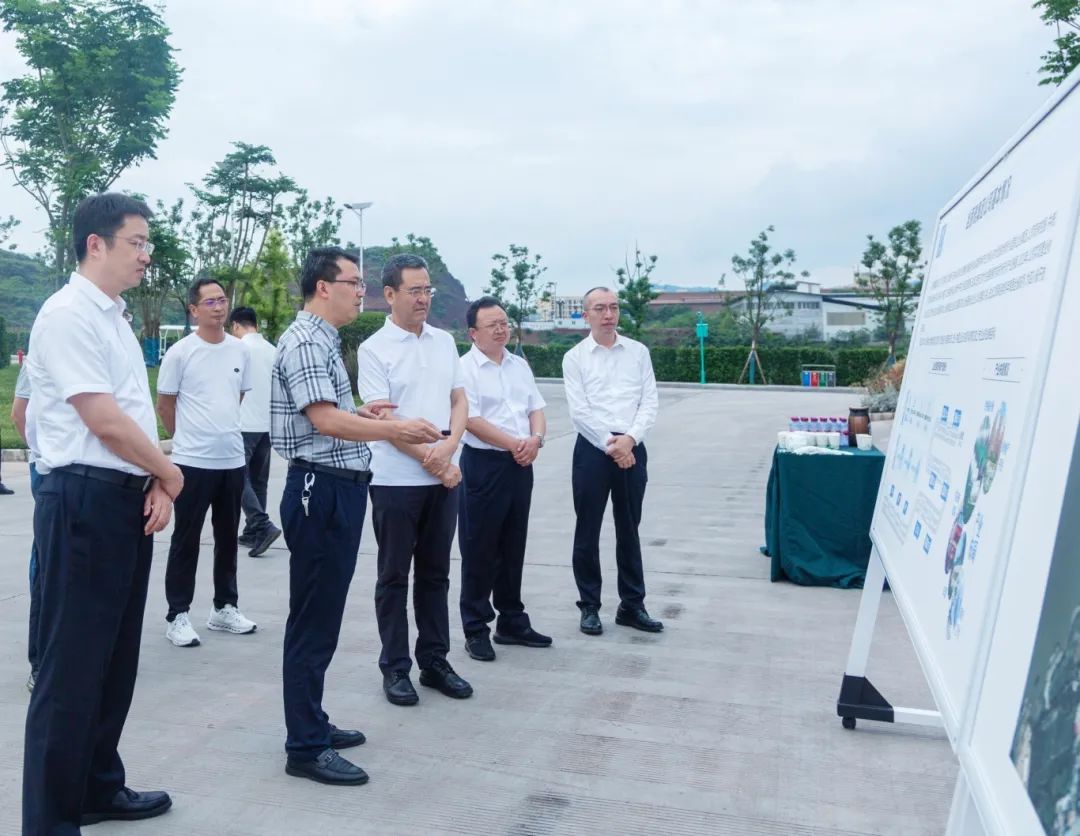 省国资委党委书记、主任冯文生赴宜宾调研国企改革深化提升行动工作并主持召开片区座谈会